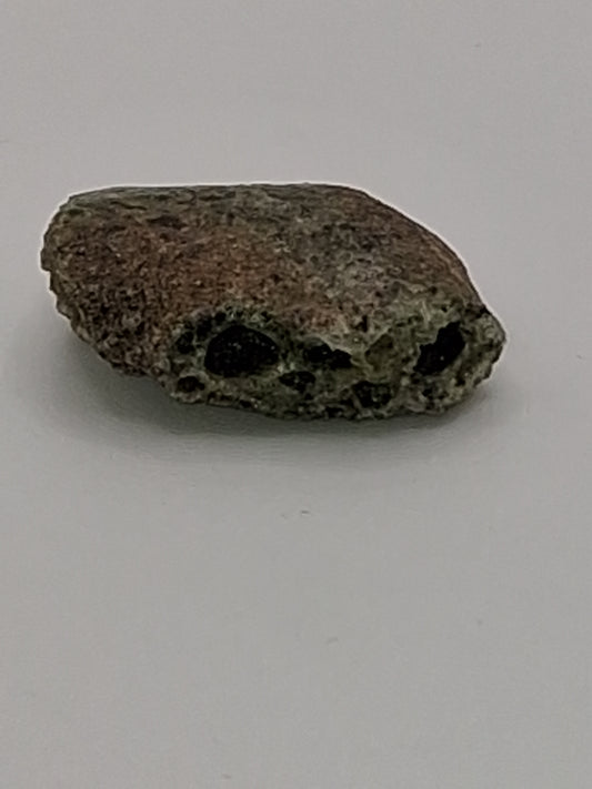 3.0g Trinitite - Glassy Green with Terracotta Color