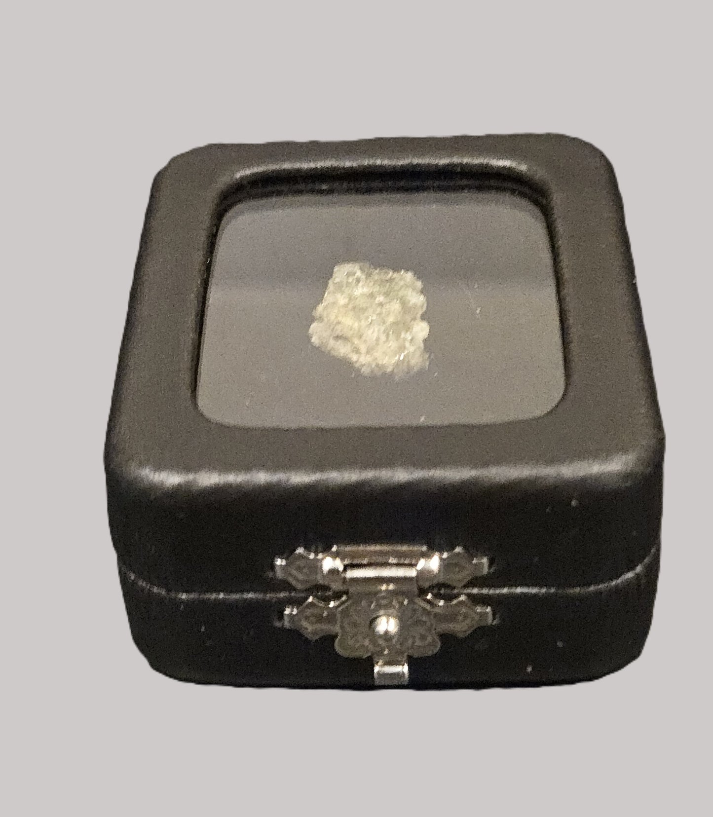 1.0g Dark Glassy Green Trinitite in Leather Clasp Display Case