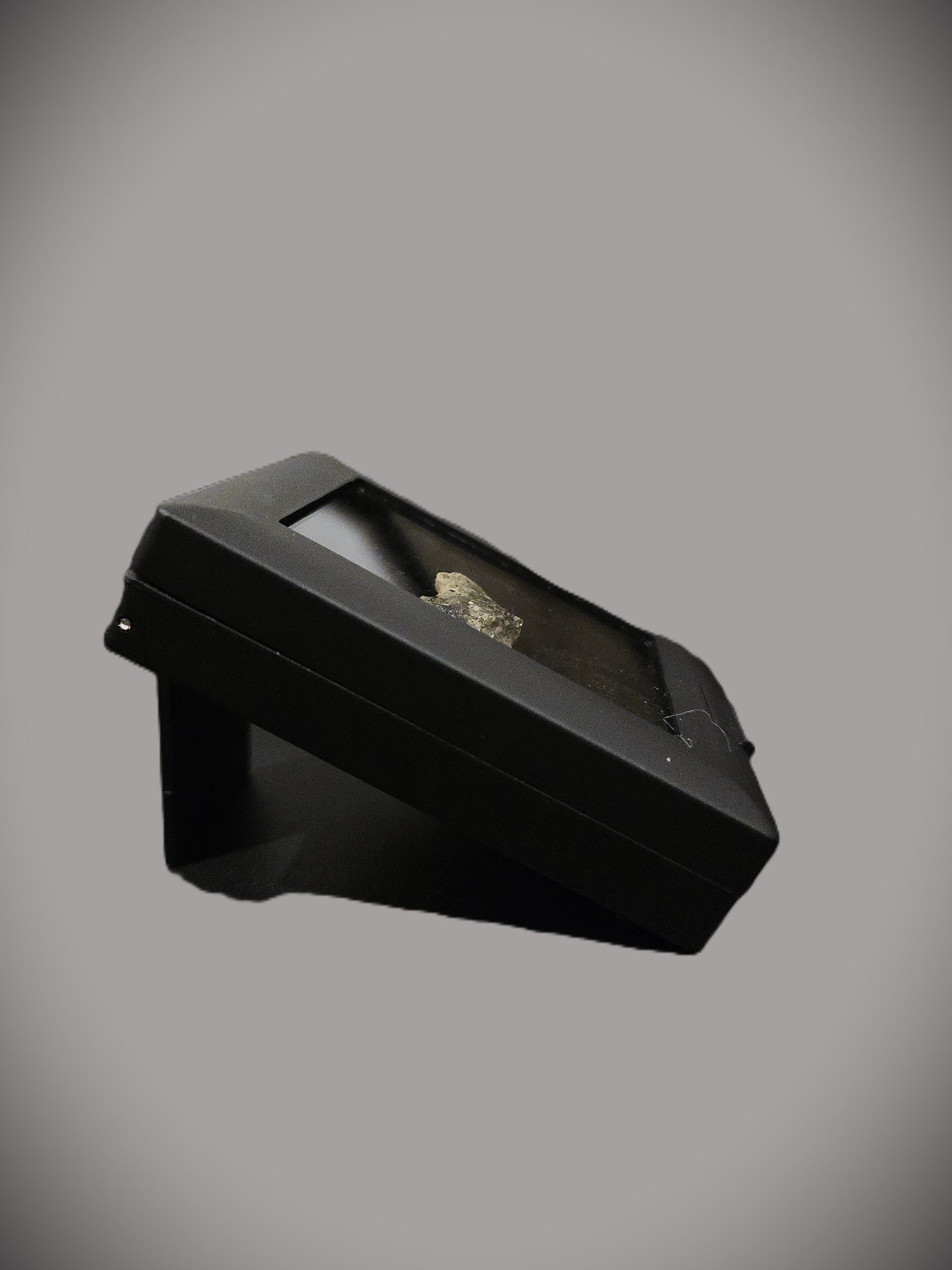 0.87g Black & Green Trinitite in Easel Case